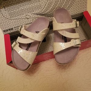 ***New***Birkenstock Kids (US 8, UK 8.5)